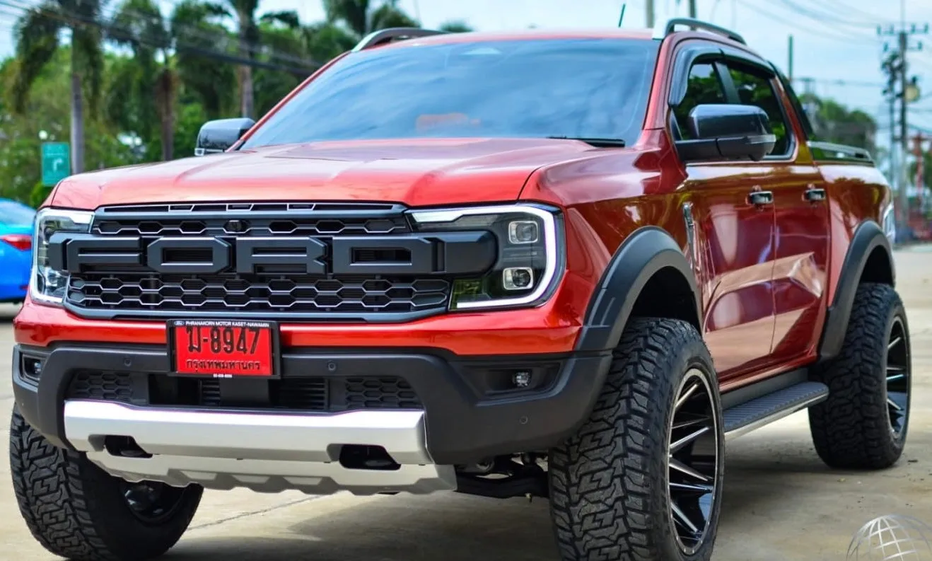 NEXT-GEN XLT, SPORT,  WILDTRAK - RAPTOR WIDE BODY KIT, FRONT BUMPER & REAL RAPTOR GRILL (  WORLDWIDE SHIPPING )