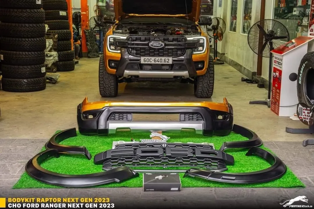 NEXT-GEN XLT, SPORT,  WILDTRAK - RAPTOR WIDE BODY KIT, FRONT BUMPER & REAL RAPTOR GRILL (  WORLDWIDE SHIPPING )