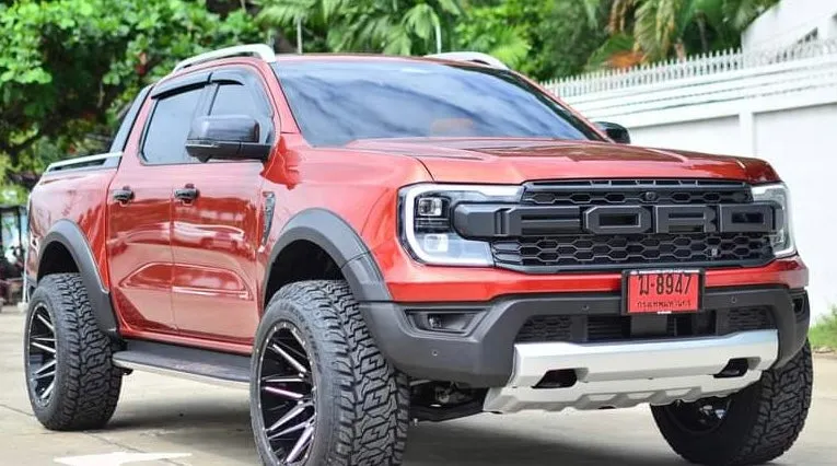 NEXT-GEN XLT, SPORT,  WILDTRAK - RAPTOR WIDE BODY KIT, FRONT BUMPER & REAL RAPTOR GRILL (  WORLDWIDE SHIPPING )