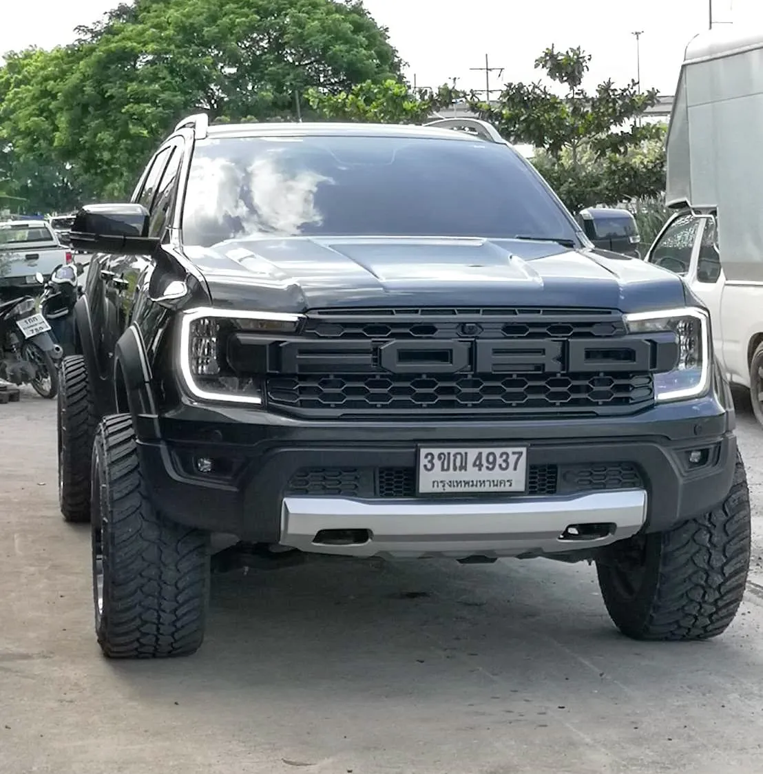 NEXT-GEN XLT, SPORT,  WILDTRAK - RAPTOR WIDE BODY KIT, FRONT BUMPER & REAL RAPTOR GRILL (  WORLDWIDE SHIPPING )