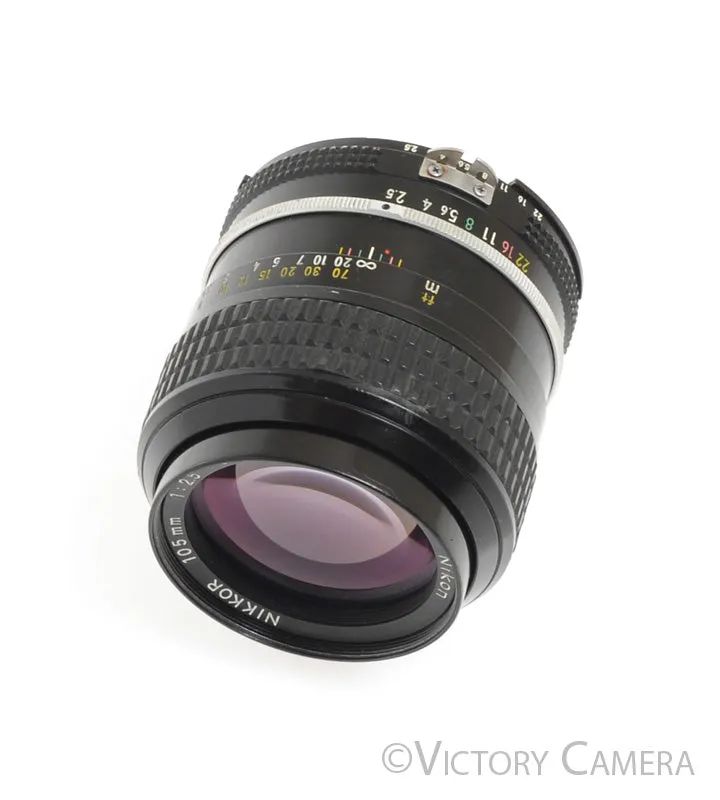 Nikon Nikkor 105mm f2.5 Photomic AI Portrait Prime Lens -Clean-