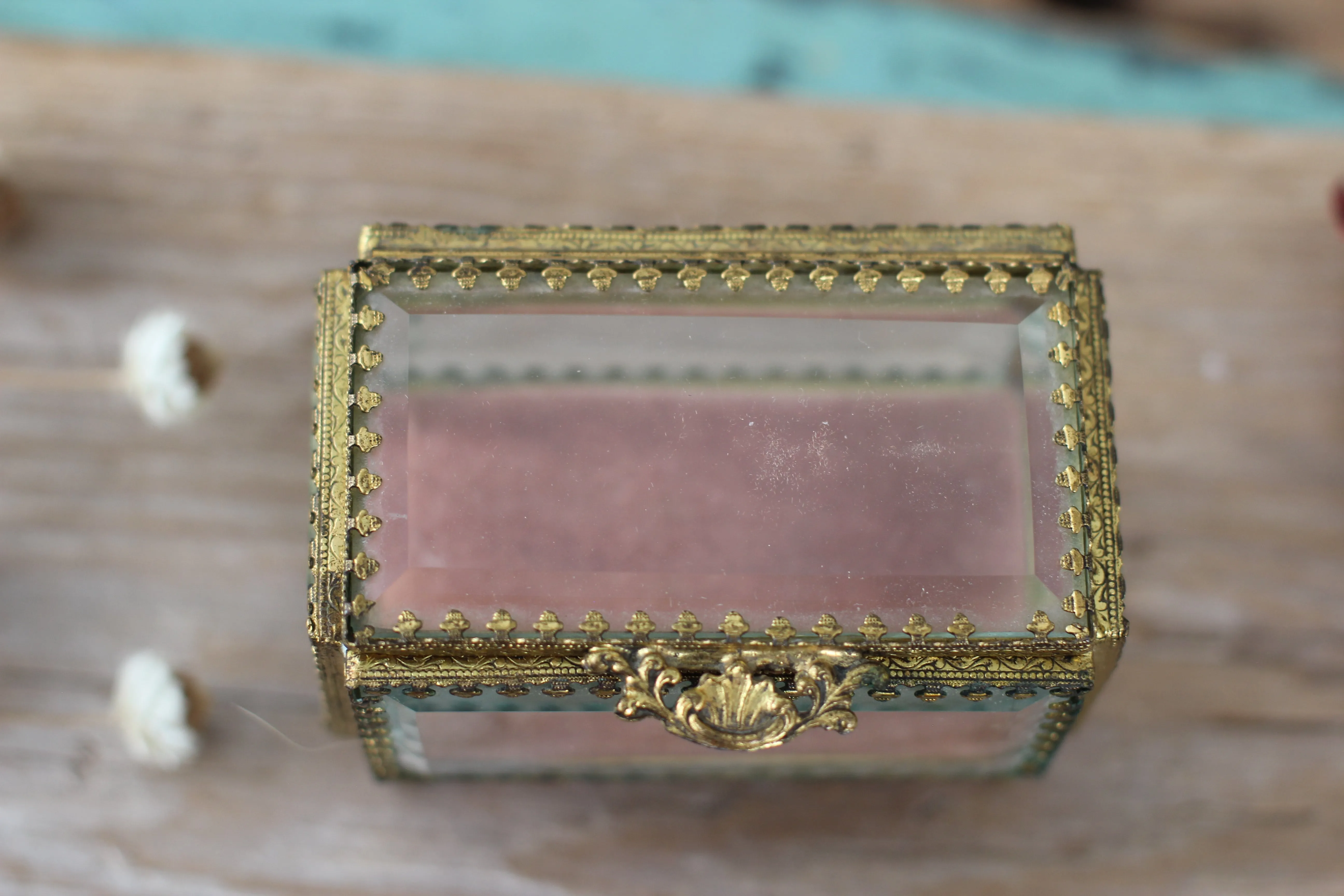 Vintage Peach Velvet Interior Stylebuilt Glass Jewelry Box